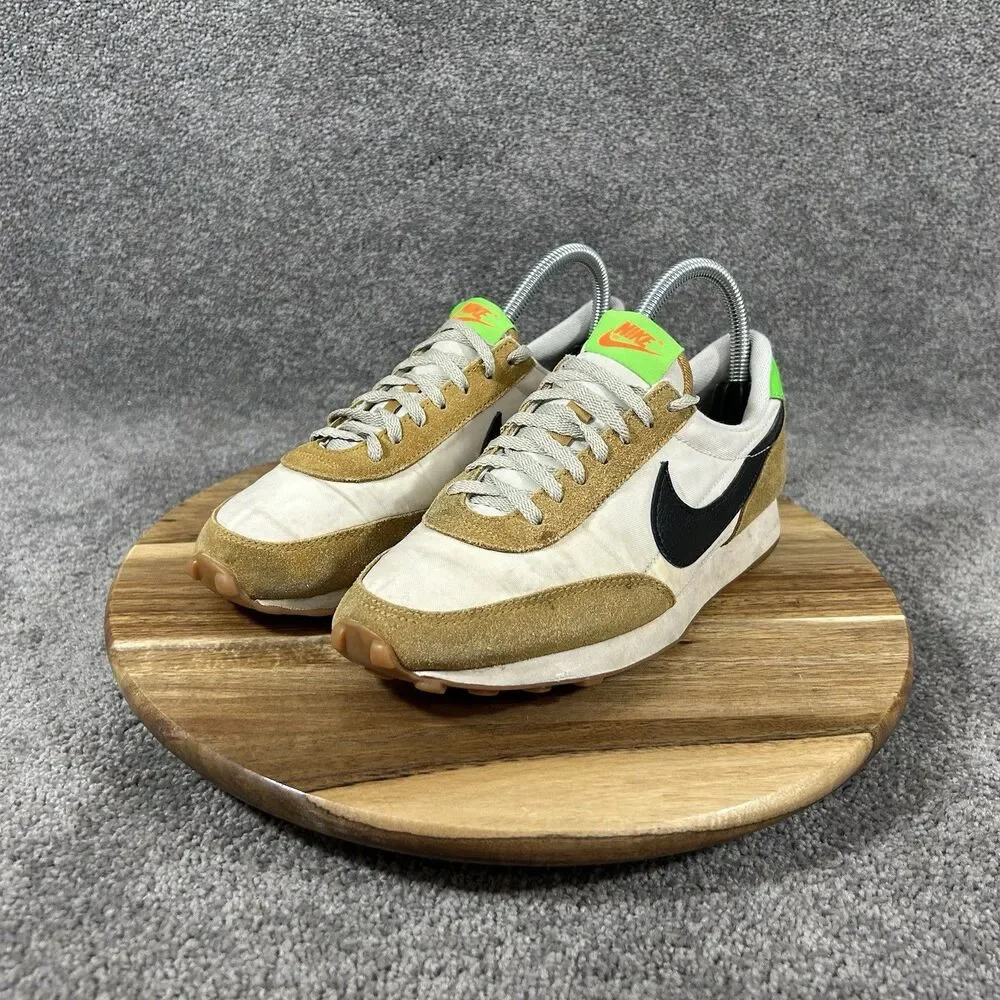 Nike Daybreak CK2351-700 Women’s Size 6.5 Wheat White Green Athletic Shoes Used